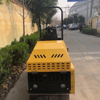 YCJYL-42全液壓式座駕壓路機(jī)一寸金濟(jì)寧