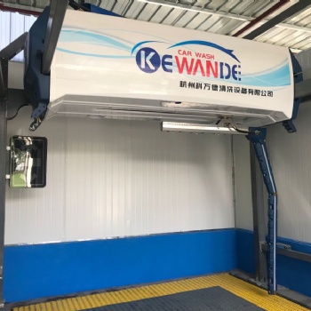 科萬(wàn)德全自動(dòng)洗車機(jī)設(shè)備帶風(fēng)干360度全自動(dòng)無接觸洗車機(jī)設(shè)備紅帽沿水斧