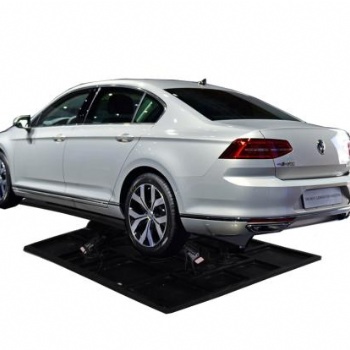 實車動感模擬器-邁騰車型汽車駕駛模擬器-紫光基業(yè)