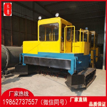 履帶式翻拋機云南陸良豬場畜禽糞污搭上環保快車