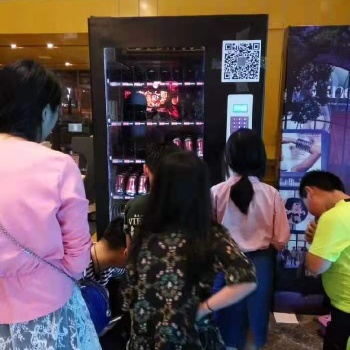 飲料吶喊機出租、飲料吶喊機喊出心里的憤怒