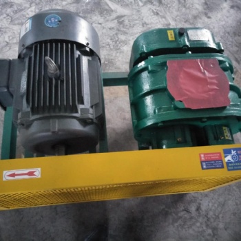 三葉羅茨鼓風(fēng)機(jī)型號(hào)澳源羅茨鼓風(fēng)機(jī)