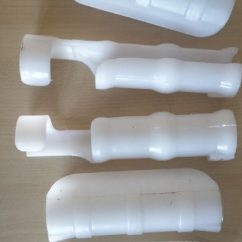 廠家批發(fā)農(nóng)業(yè)蔬菜大棚壓膜卡，溫室大棚固膜卡，大棚遮陽(yáng)網(wǎng)?？? /></a></div>
	<div   id=