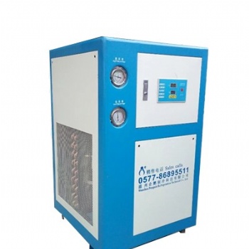 溫州企鵝工業(yè)冷水機QE-01A風(fēng)冷式冷水機聚氨酯發(fā)泡，包裝機械
