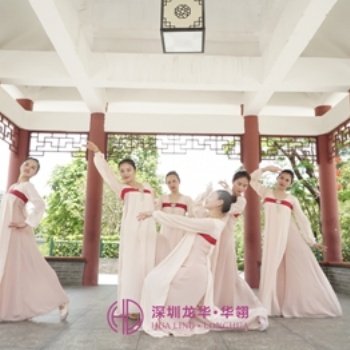 深圳龍華華翎專業(yè)培養(yǎng)舞蹈教練，全國招生外地學(xué)員包住