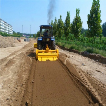 山東廠家路面灰拌機 牽引式拌合機 穩(wěn)定土冷再生拌和機