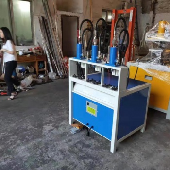 佛山威勁-液壓方管沖孔機 不銹鋼沖孔機 數控全自動爬架沖孔機