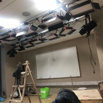 融媒體虛擬演播LED燈光搭建