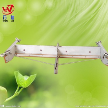玉林縣豬舍雞舍不銹鋼刮糞機(jī) 一拖二一拖一全自動清糞機(jī)