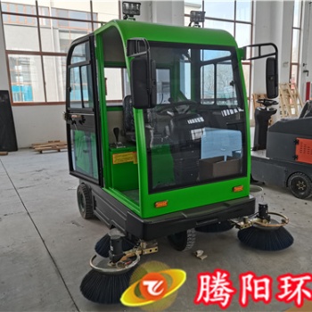 騰陽(yáng)1900駕駛式掃地車質(zhì)量?jī)?yōu)勢(shì)與配置
