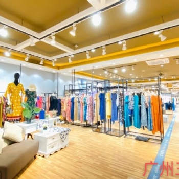 一琢深圳原創(chuàng)設(shè)計(jì)師品牌走份批發(fā)，女裝貨源，女裝批發(fā)，工廠女裝貨源
