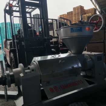 徐州全自動(dòng)大豆榨油機(jī)廠家 新式大豆花生榨油機(jī)多錢 螺旋式榨油機(jī)原理