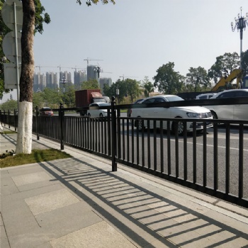 東莞市政道路護欄 公路交通隔離欄 行人隔離柵 防撞圍欄京式防護欄