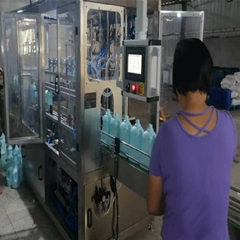 河南中意隆 洗衣液洗潔精日化灌裝設(shè)備 日化跟蹤式灌裝機(jī) 日化生產(chǎn)線設(shè)備 價格合理