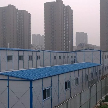 聊城建筑工地住人集裝箱房出售集裝箱活動(dòng)房搭建
