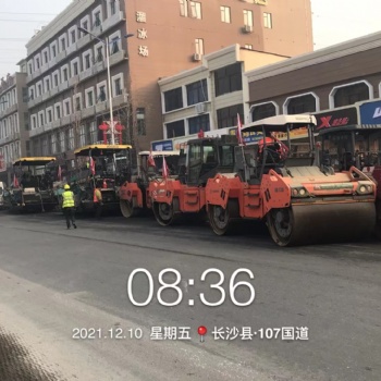 長(zhǎng)沙地坪漆瀝青攤鋪施工