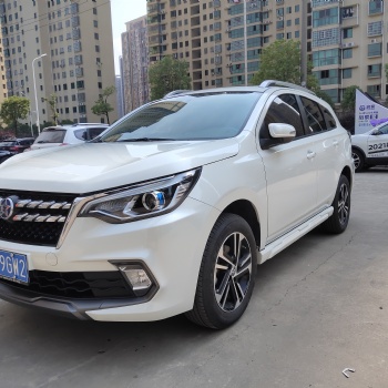長(zhǎng)沙5座越野車自駕多少錢一個(gè)月