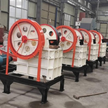 顎式破碎機(jī) 東弘顎式破碎機(jī) 性能穩(wěn)定 效率高