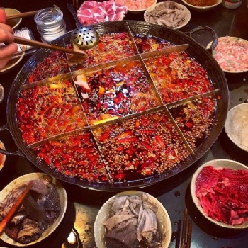 特色火鍋底料串串底料廠家批發(fā)定制