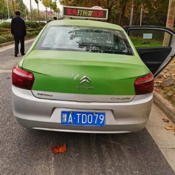 東芯科技智能LED車載廣告屏 移動(dòng)廣告新機(jī)遇