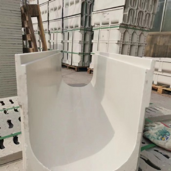 新型的成品樹脂排水溝 U型樹脂排水溝 抗壓 抗凍 抗腐蝕 環(huán)保壽命長 抗高溫 排水效率高 水流動性強