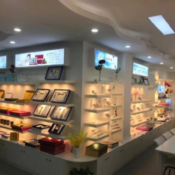 化妝品實力工廠推薦 駱駝奶護膚品代加工 駝奶面膜生產(chǎn)