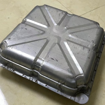 鄭州空心樓蓋生產(chǎn)廠(chǎng)家|碳合金組合箱體空心樓蓋