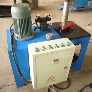 卷板機(jī)，翻邊機(jī) 成型機(jī) 德博機(jī)械主要生產(chǎn) 制桶設(shè)備 200升大桶設(shè)備 售后365