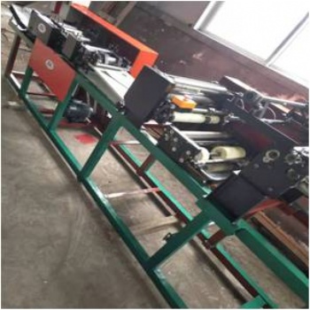 自動化機(jī)械手點(diǎn)數(shù)的自動桃子多功能果袋機(jī)