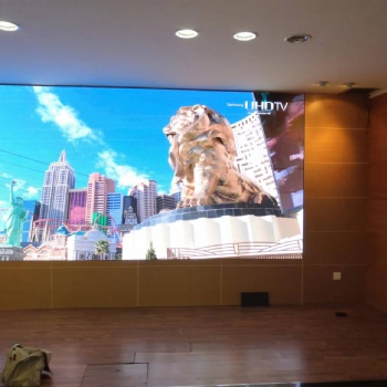 拼接屏市場分析報告：現狀、挑戰(zhàn)與機遇