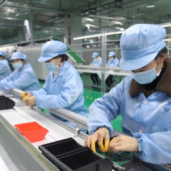 PCBA包工包料價格核算的七點因素 汽車車窗智能控制器